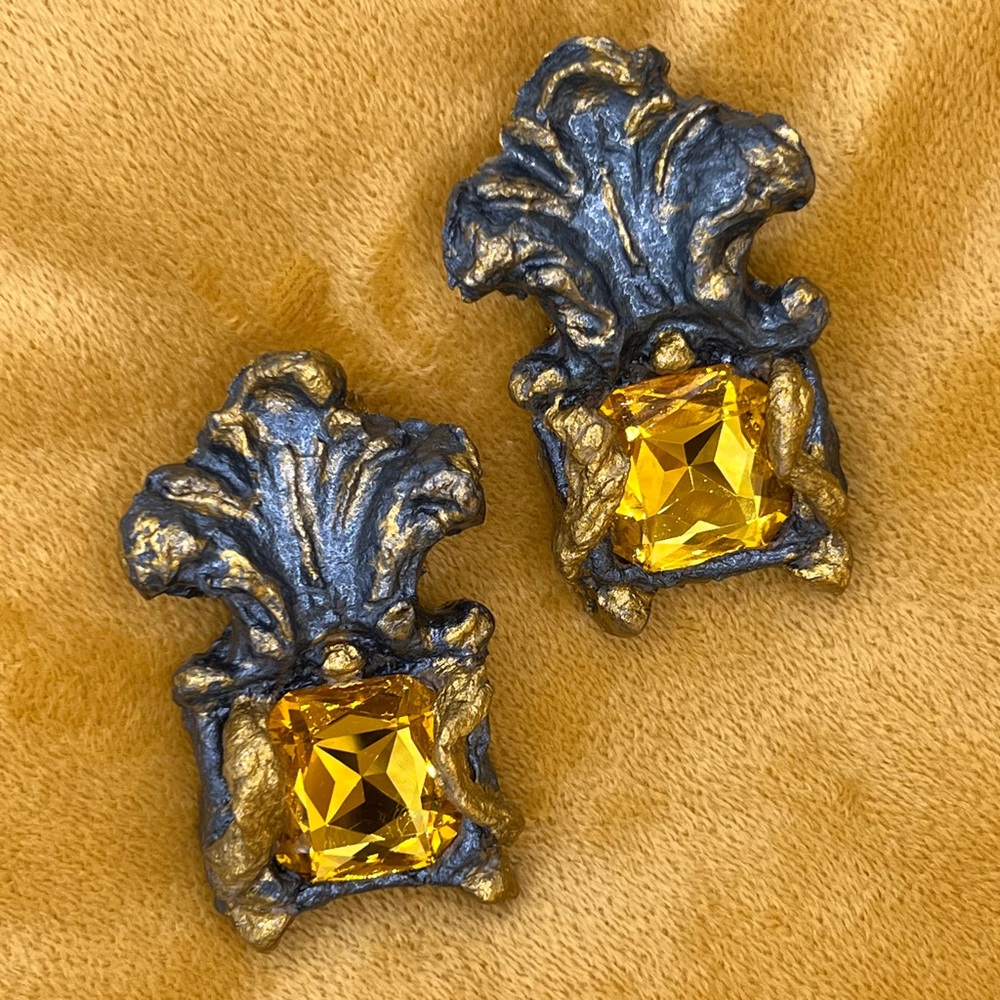 Handmade extra lightweight earrings